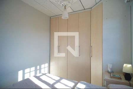 Quarto 1 de casa de condomínio à venda com 2 quartos, 44m² em Vicentina, São Leopoldo