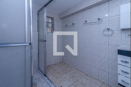 banheiro social_2 de casa para alugar com 3 quartos, 150m² em Vila Gumercindo, São Paulo