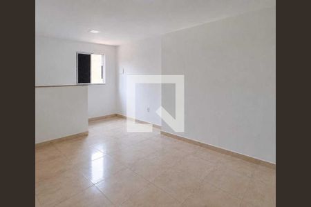 Sala de apartamento para alugar com 2 quartos, 42m² em Itacolomi, Rio de Janeiro