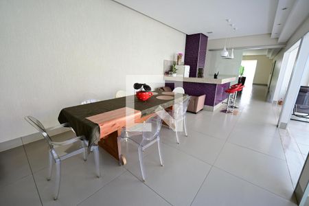Casa à venda com 4 quartos, 440m² em Jardim Ana Lúcia, Goiânia