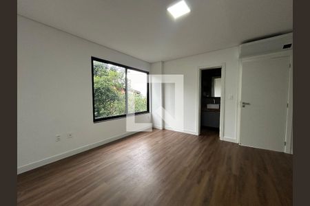 Suíte 2 de casa para alugar com 2 quartos, 150m² em Rio Tavares, Florianópolis