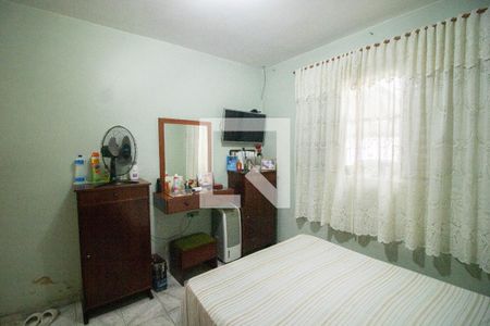 QUARTO 1 de casa à venda com 6 quartos, 170m² em Conjunto Residencial Paraiso, São Paulo