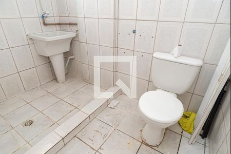 Banheiro de kitnet/studio para alugar com 1 quarto, 27m² em Bela Vista, São Paulo