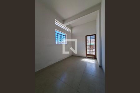 Sala de kitnet/studio para alugar com 1 quarto, 35m² em Parque Recreio, Contagem
