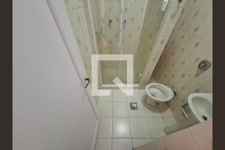 Banheiro  de apartamento para alugar com 1 quarto, 42m² em Catete, Rio de Janeiro