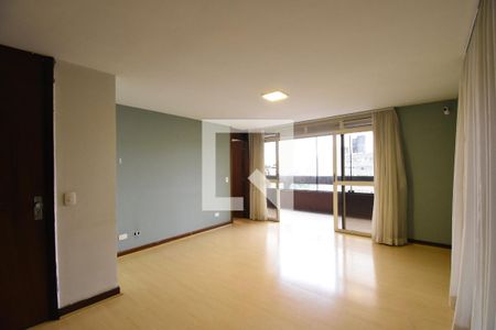 Suíte de apartamento à venda com 3 quartos, 255m² em Batel, Curitiba