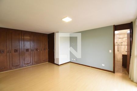 Suíte de apartamento à venda com 3 quartos, 255m² em Batel, Curitiba