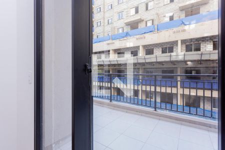 Vista da Sala de apartamento para alugar com 2 quartos, 56m² em Usina Piratininga, São Paulo