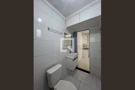 Banheiro de casa para alugar com 1 quarto, 70m² em Vila Gumercindo, São Paulo