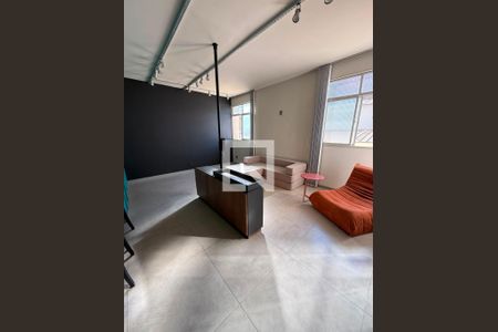 Sala de apartamento para alugar com 2 quartos, 138m² em Santa Efigênia, Belo Horizonte