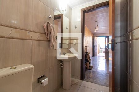 Banheiro Social de casa à venda com 4 quartos, 120m² em Capão Raso, Curitiba