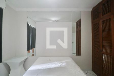 Quarto de apartamento para alugar com 3 quartos, 86m² em Centro, Guarujá