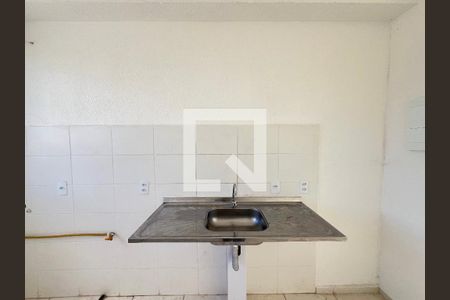 Cozinha de apartamento para alugar com 2 quartos, 45m² em Caiapos, Contagem