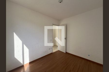 Quarto 1 de apartamento para alugar com 2 quartos, 45m² em Caiapos, Contagem