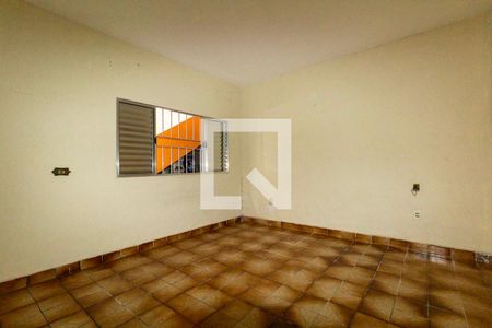 Quarto 2 de casa para alugar com 2 quartos, 89m² em Jardim Santa Teresinha, São Paulo