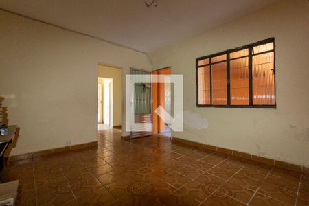 Sala de casa para alugar com 2 quartos, 89m² em Jardim Santa Teresinha, São Paulo