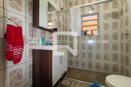 Banheiro de casa à venda com 4 quartos, 195m² em Jardim Santa Teresinha, São Paulo