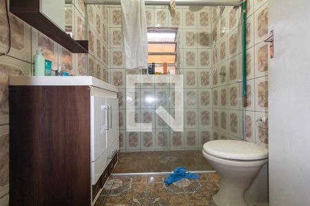 Banheiro de casa à venda com 4 quartos, 195m² em Jardim Santa Teresinha, São Paulo