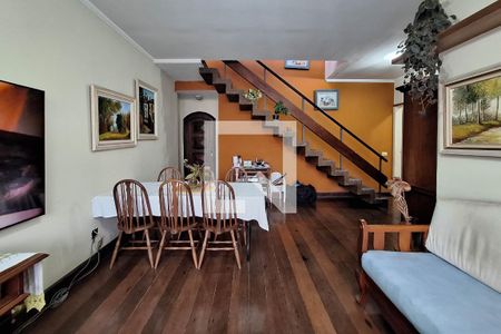 Sala 1 de apartamento à venda com 4 quartos, 250m² em Icaraí, Niterói