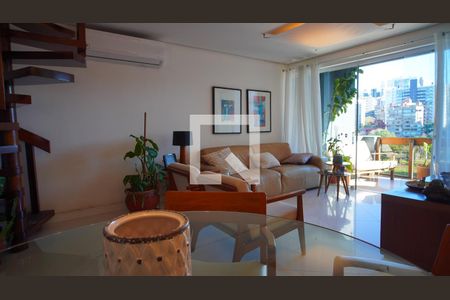 Sala  de apartamento para alugar com 4 quartos, 200m² em Petrópolis, Porto Alegre