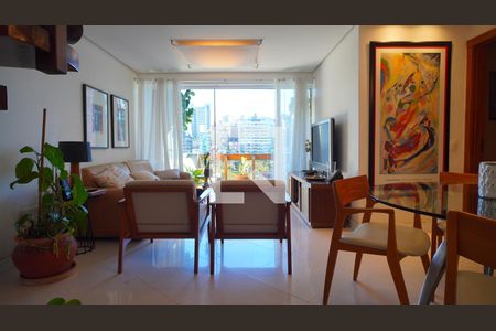 Sala  de apartamento para alugar com 4 quartos, 200m² em Petrópolis, Porto Alegre