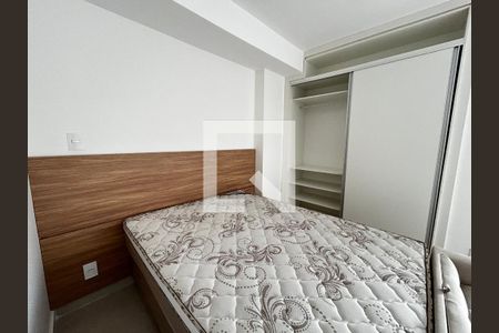 Sala/Quarto de kitnet/studio para alugar com 1 quarto, 39m² em Centro, Juiz de Fora