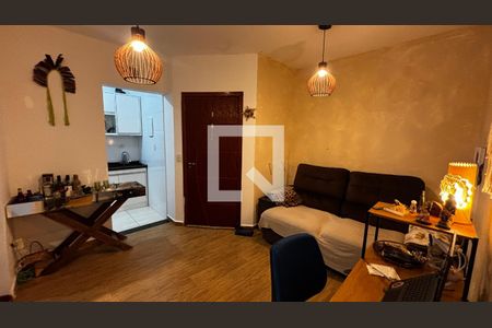Sala de apartamento à venda com 2 quartos, 50m² em Vila Vitória, Santo André