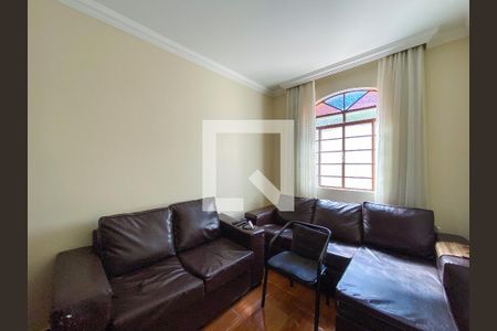 Casa à venda com 5 quartos, 360m² em Palmeiras, Belo Horizonte