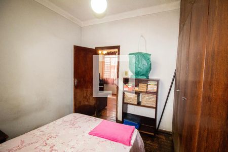 Quarto 01 de casa à venda com 3 quartos, 336m² em Lagoinha, Belo Horizonte