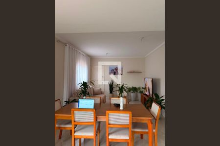 Sala de casa de condomínio para alugar com 3 quartos, 180m² em Vila Oliveira, Mogi das Cruzes