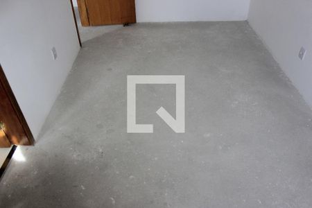Suíte  de apartamento à venda com 2 quartos, 62m² em Jardim Aida, Guarulhos