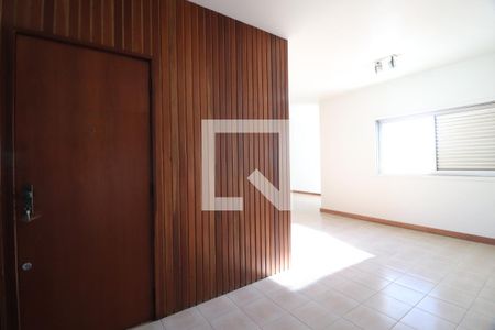 Sala de apartamento para alugar com 3 quartos, 230m² em Saraiva, Uberlândia