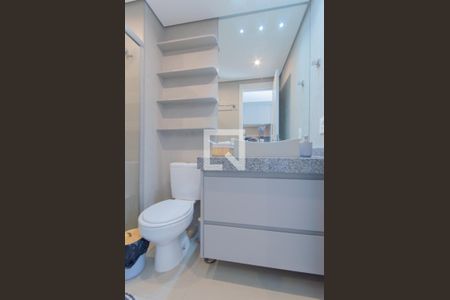 Banheiro de kitnet/studio para alugar com 1 quarto, 22m² em Vila Mariana, São Paulo