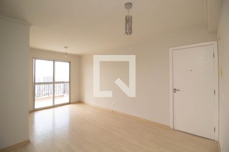 Sala de apartamento para alugar com 3 quartos, 77m² em Picanço, Guarulhos