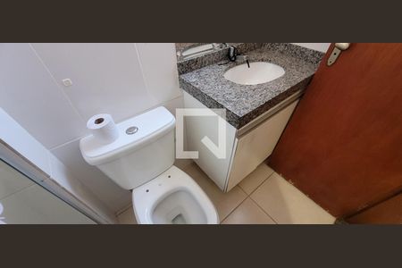 banheiro suite  de apartamento para alugar com 3 quartos, 136m² em Jardim Brasilia, Betim