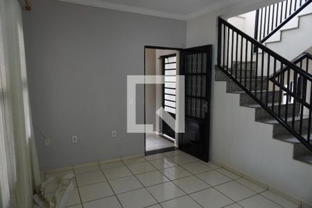 Sala de casa para alugar com 3 quartos, 201m² em Morada do Sol, Americana