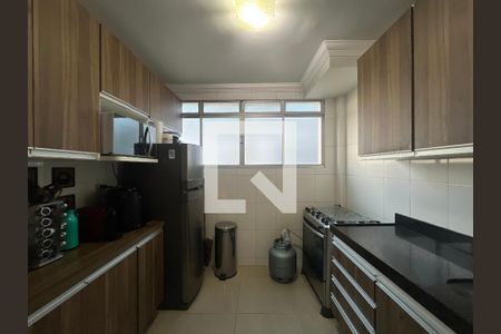 Cozinha de apartamento à venda com 2 quartos, 97m² em Parque Turistas, Contagem
