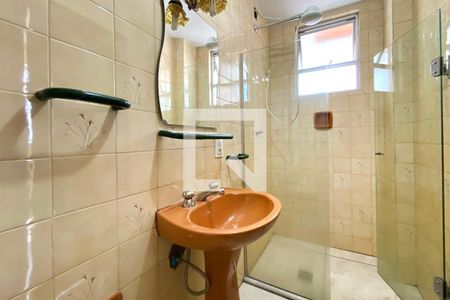 Banheiro da Suíte de apartamento à venda com 2 quartos, 80m² em Santo Antônio, Belo Horizonte