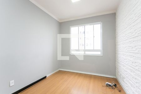 Sala  de apartamento para alugar com 2 quartos, 45m² em Vila Carmosina, São Paulo