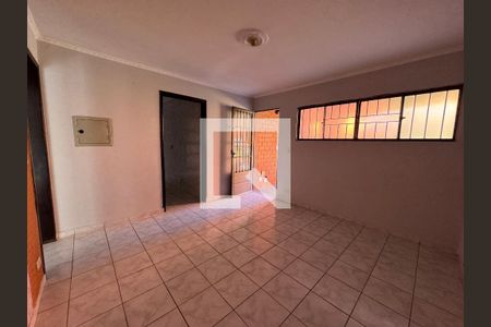 Sala de apartamento para alugar com 2 quartos, 54m² em Aliança, Osasco