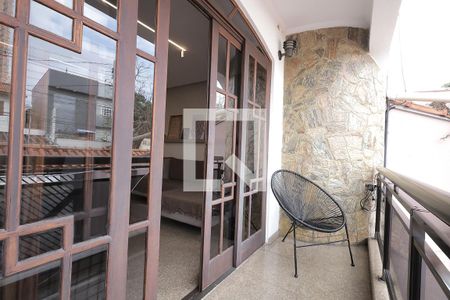 Sacada de casa à venda com 3 quartos, 420m² em Campestre, Santo André