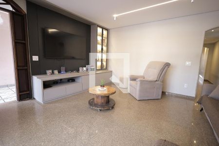 Sala de casa à venda com 3 quartos, 420m² em Campestre, Santo André