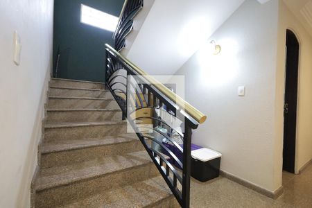 Escada de casa à venda com 3 quartos, 420m² em Campestre, Santo André