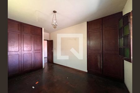 Casa à venda com 4 quartos, 360m² em Santa Ines, Belo Horizonte