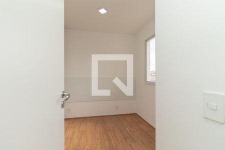 Quarto 1 de apartamento para alugar com 2 quartos, 32m² em Vila Ivone, São Paulo