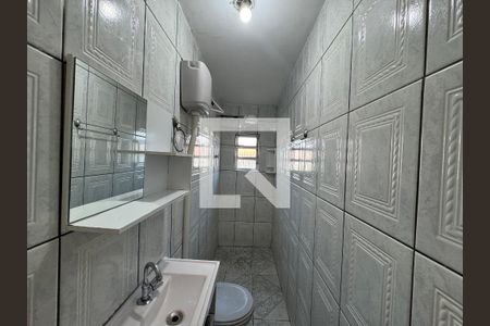 Banheiro de casa para alugar com 1 quarto, 80m² em Vila Yolanda, Osasco