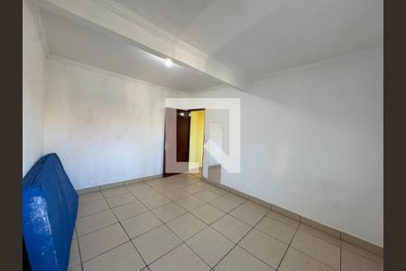 Quarto de casa para alugar com 1 quarto, 80m² em Vila Yolanda, Osasco