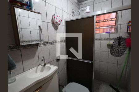 Banheiro de casa à venda com 2 quartos, 125m² em Veloso, Osasco