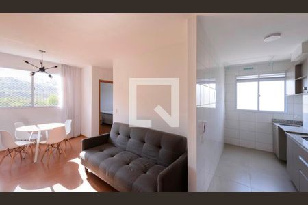 Sala/cozinha de apartamento para alugar com 2 quartos, 48m² em Cabral, Contagem