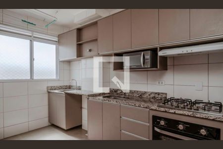 Sala/cozinha de apartamento para alugar com 2 quartos, 48m² em Cabral, Contagem